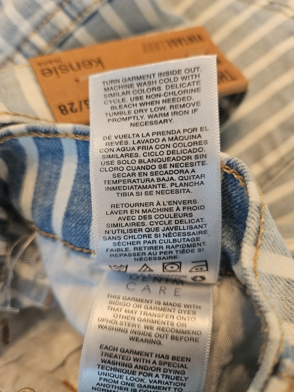 Kensie Vintage Luxe The Ella Blue and White Striped Straight Leg Jeans Size 6 - Picture 8 of 9